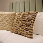 Wood & Teal Nest アパート *