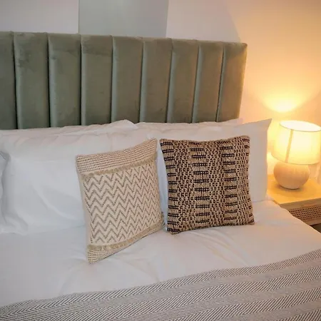 Wood & Teal Nest