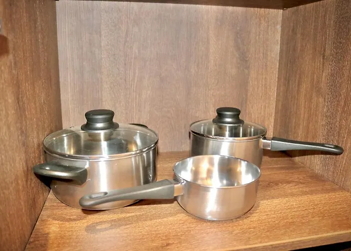 Wood & Teal Nest 公寓